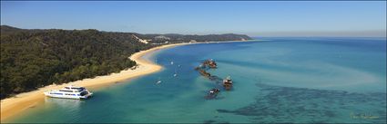 Tangalooma Wrecks - Moreton Island - QLD (PBH4 00 17652)